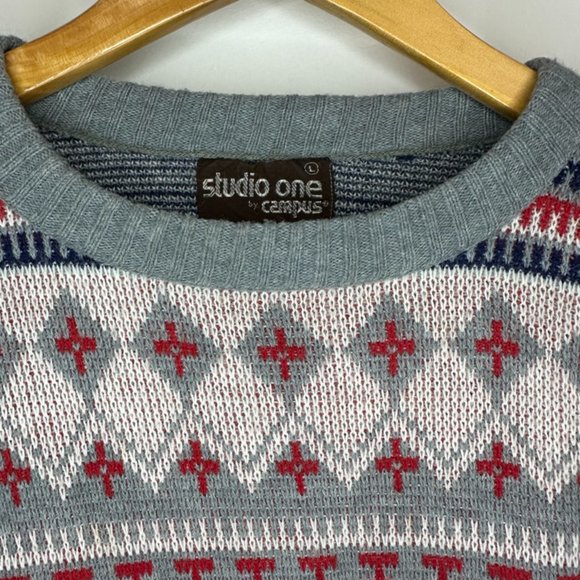 Campus Vintage Sweater - Picture 4 of 10